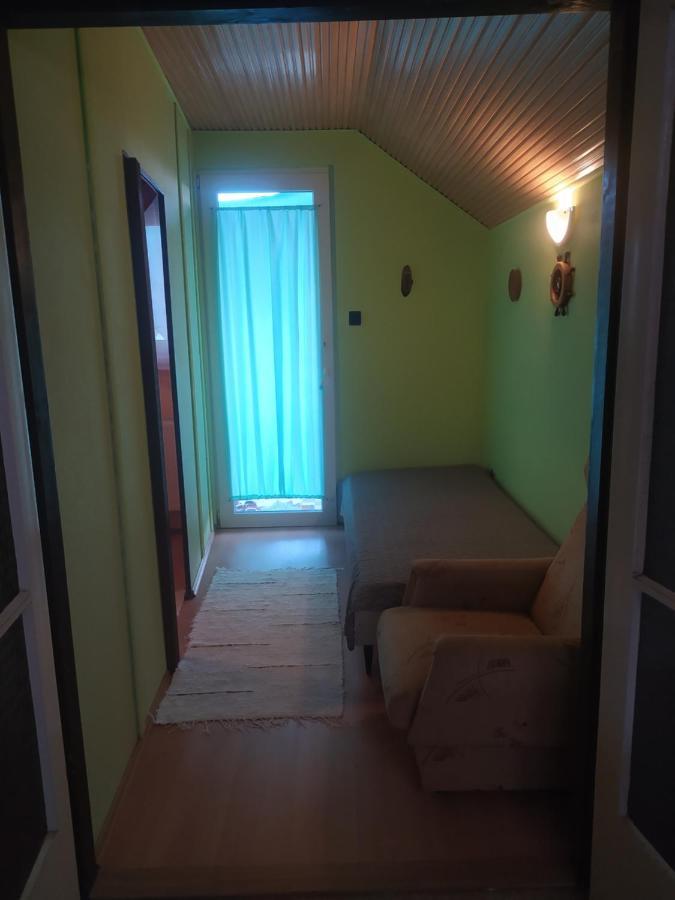 Etus Vendeghaz Villa บาลาตอนเฟนีแวช ภายนอก รูปภาพ